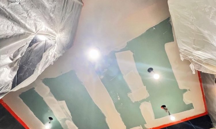 Rénovation de plafond suite à un dégât des eaux à Francheville
